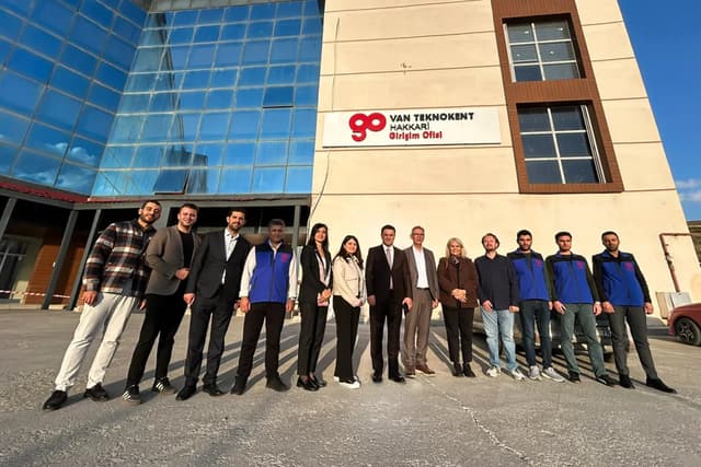 Hakkari'deki Van Teknokent Girişim Ofisi bakanlık heyetince yerinde incelendi